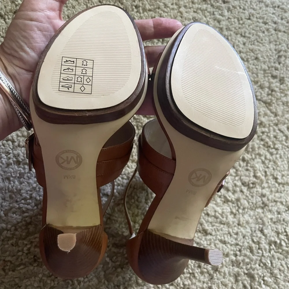 🎉Host Pick🎉 Michael Kors caramel Strappy Sandals with Gold Accents - Picture 5 of 5